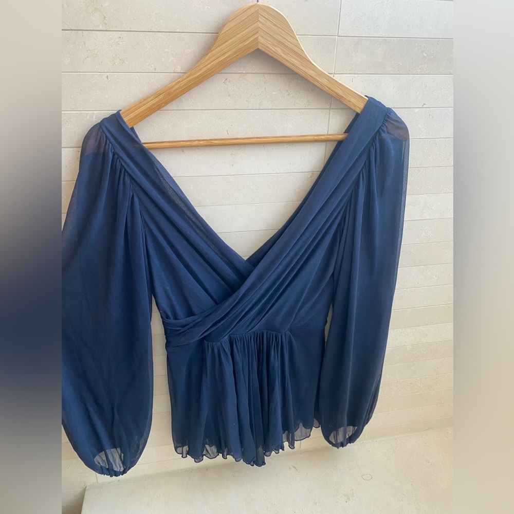 Diane Von Furstenburg navy blouse; barely worn, dry cleaned only; soft fabric